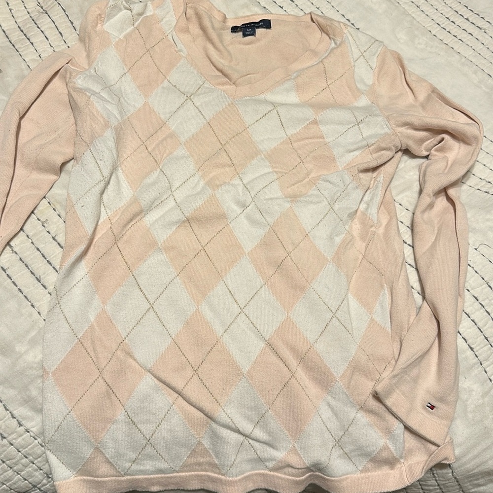 Tommy Hilfiger pink thin sweater
